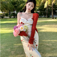 批发法式玫瑰吊带连衣裙女夏新款裙子复古收腰气质<b class='q'>包臀</b>中<b class='q'>长裙</b>