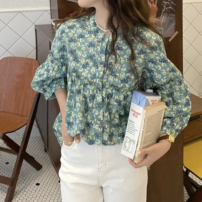 Spot goods!  Actual shot~Korean version of sweet and playful round neck loose lace shirt