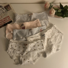 批发实拍实价韩版<b class='q'>可爱</b>卡通甜美少女中腰纯棉<b class='q'>内裤</b>女三角打底裤5条装