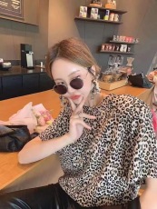 首尔欧尼韩代洋气新款春夏豹纹上衣港味复古chic宽松短袖t恤女