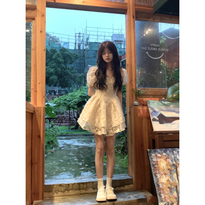 甜辣妹连衣裙女夏季日系收腰纯欲泡泡袖公主裙温柔风提花蓬蓬裙子