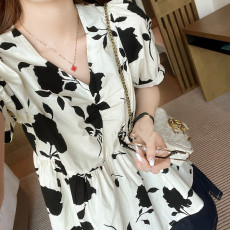 批发夏装新款大码女装韩版修身显瘦设计感V领<b class='q'>衬衣</b>M-4XL200斤