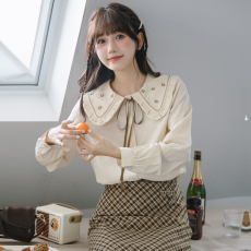 批发实拍 秋季新款设计感泡泡袖上衣法式甜美娃娃领长袖<b class='q'>衬衫女</b>