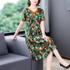 批发2023新款收腰连衣裙中老年气质妈妈裙