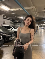 针织吊带连衣裙女春秋内搭度假性感包臀长裙子孕妇修身打底背心裙
