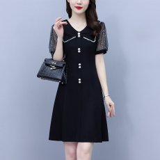 批发2026夏季新款裙子法式复古赫本风小黑裙气质收腰显瘦高级感<b class='q'>连衣裙</b>