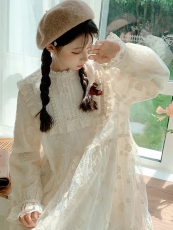 木茶出品日系仙气蕾丝早春娃娃裙宽松收腰小个子森系长袖连衣裙女
