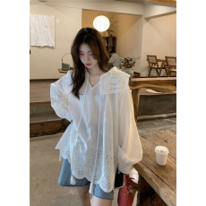 批发度假风白色<b class='q'>镂空</b>刺绣流苏娃娃领衬衫慵懒长袖防晒衫上衣