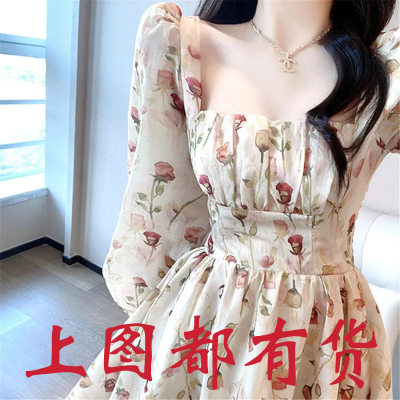 碎花连衣裙春装女2023年新款气质名媛法式复古方领收腰显瘦a字裙