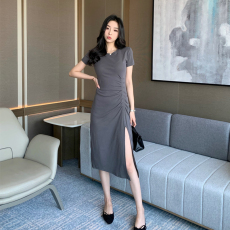 实拍实价 不规则开叉裙修身显瘦连衣裙小众黑色中长裙过膝裙子
