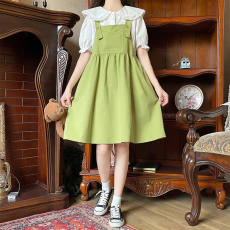 实拍绿色奶系背带裙2023新款两件套日系甜美小个子连衣裙女