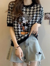 大码胖mm洋气千鸟格短袖针织上衣女夏季遮肚显瘦米奇卡通刺绣t恤