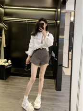 2023春夏韩版洋气高腰显瘦修身西装料短裤女配腰带辣妹休闲裤
