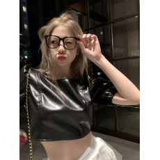 批发实拍实价 酷酷女孩ins<b class='q'>街头</b>风正反两穿露背系带PU皮短款短袖上衣
