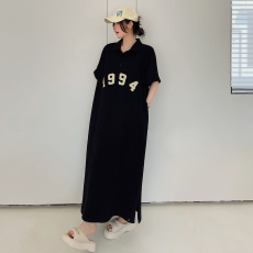 批发实拍 2026春夏上新/加长款大码POLO领裙子1994印花短袖<b class='q'>连衣裙</b>