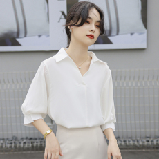 2023夏新款职业灯笼袖垂坠感缎面雪纺白衬衫女V领七分袖别致上衣
