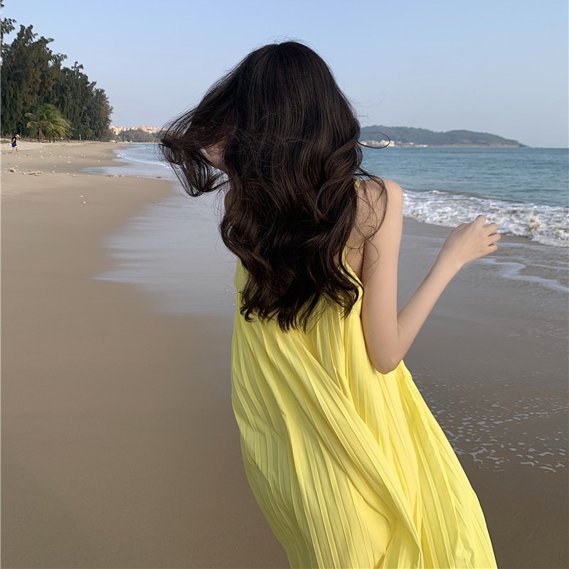 TR76092# 连衣裙夏季新款黄色沙滩吊带裙子气质时尚宽松薄款v领长裙潮