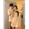 杏色上衣