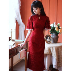 批发酒红色旗袍敬酒服<b class='q'>新娘</b>结婚订婚回门<b class='q'>礼服</b>复古中式蕾丝连衣裙遮手臂