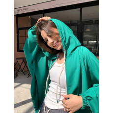 张贝贝ibell短款设计感宽松开衫上衣女新款显瘦廓形休闲连帽外套