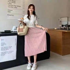 批发现货 <b class='q'>韩国</b><b class='q'>代购</b><b class='q'>正品</b>直发初夏休闲假两件套减龄拼接连衣裙