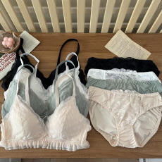 批发实拍实价<b class='q'>日系</b>性感蕾丝聚拢无钢圈<b class='q'>文胸</b><b class='q'>套装</b>少女胸罩收副乳内衣