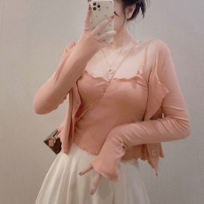 批发粉色背心小吊带女夏季紧身内搭打底纯欲辣妹法式短款上衣春<b class='q'>秋</b>套装