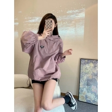 批发现货冲锋衣外套女2023新款春秋款<b class='q'>户外</b>防风宽松休闲运动潮牌小个子