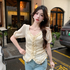 批发大码女装2023微胖mm巴黎日常夏季设计感收腰显瘦小花边仙女上衣女