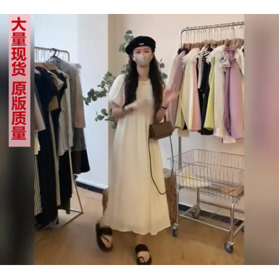实拍现货孕妇装夏装小个子网红中长冰丝小众设计感泡泡袖茶连衣裙