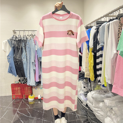 粉色条纹中长款t恤连衣裙女2023夏季新款轻奢高级感别致气质显瘦