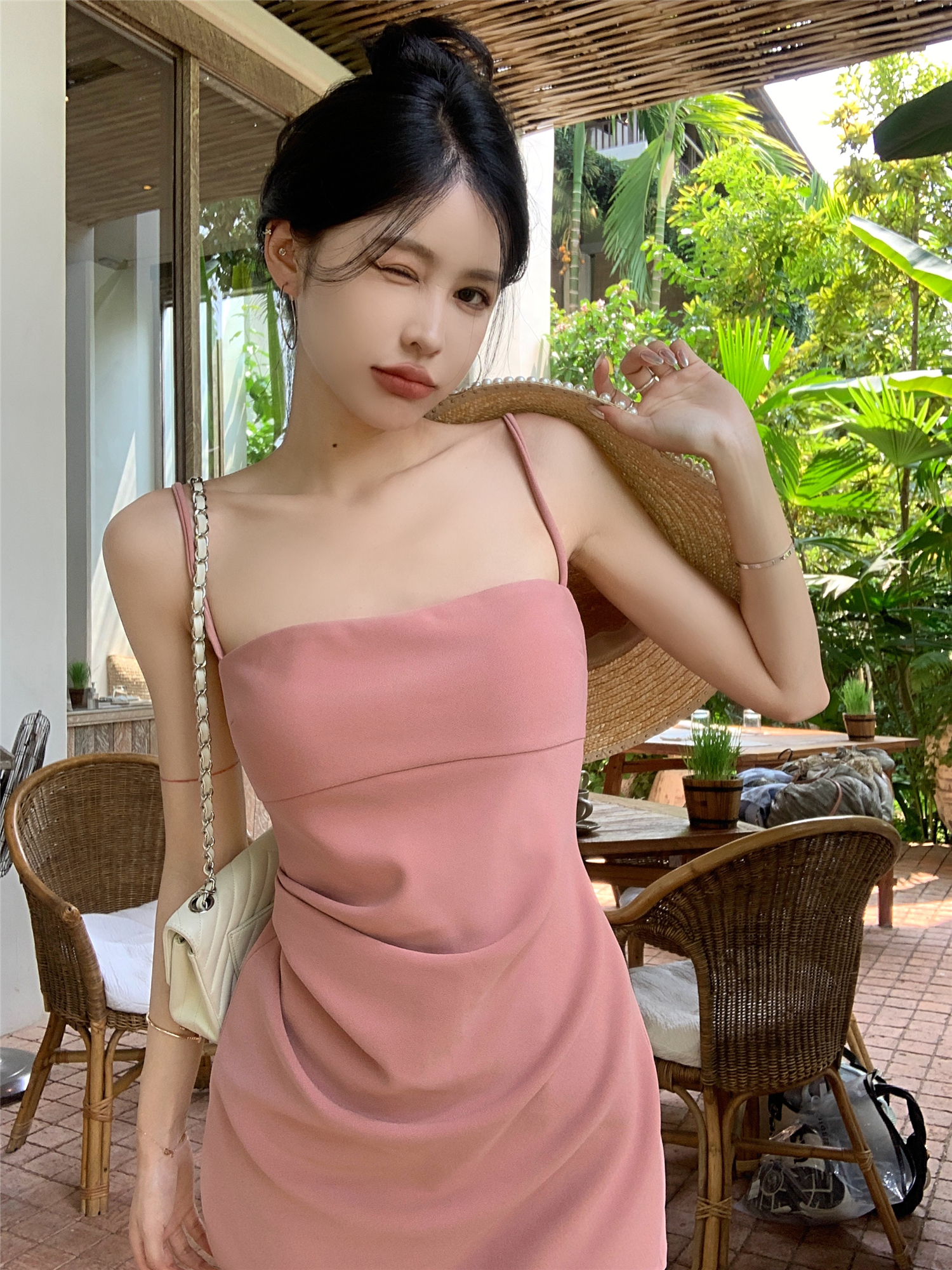 实拍实价~粉色吊带连衣裙短款收腰长裙子气质高级性感包臀短裙