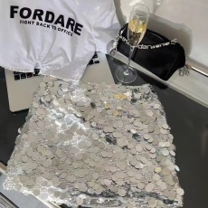 批发易梦玲同款guizio年度超闪亮生日短裙子名媛聚会亮片半身裙女显瘦