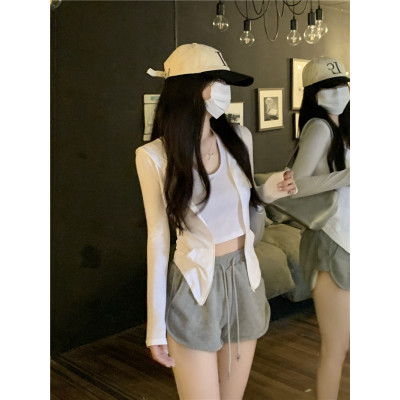实拍大码女装胖mm2023夏新款连帽防晒拉链开衫+短裤休闲显瘦套装