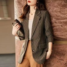 批发黑色韩版休闲小西装外套女2026春<b class='q'>秋</b>季新款高级感气质炸街西服上衣