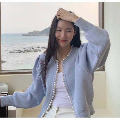韩国东大门小众设计感名媛气质珍珠镶嵌泡泡袖复古毛衣外套开衫