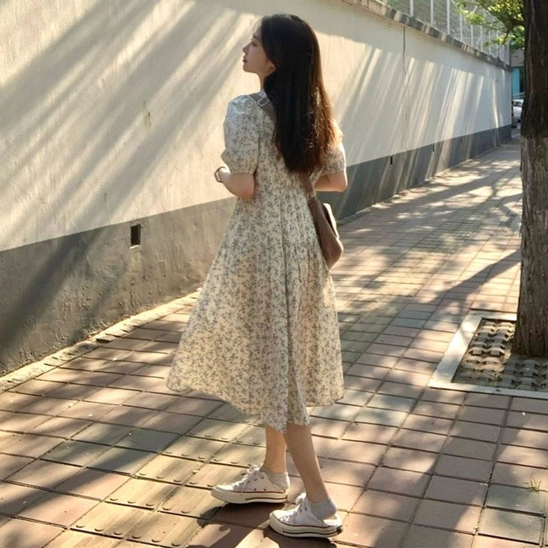 Summer 2024 new style beach holiday temperament floral dress platycodon tea break French long skirt women's spring wear