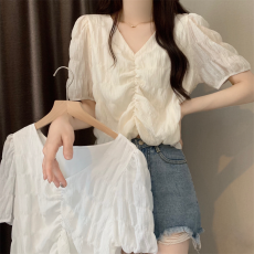 批发实拍实价 新款小众皱褶v领泡泡<b class='q'>短袖</b>衬衫