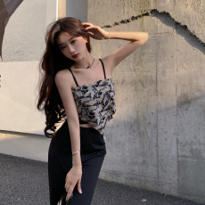 批发<b class='q'>外贸</b>原版新款夏季吊带背心女内搭设计感百搭上衣外穿chic潮