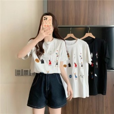 批发实拍纯棉绣花宽松<b class='q'>短袖</b>上衣女