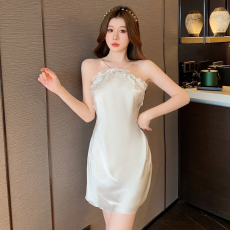 批发实拍夏季性感睡衣<b class='q'>吊带</b><b class='q'>睡裙</b>就丝薄款短裙设计感轻奢高端家居服