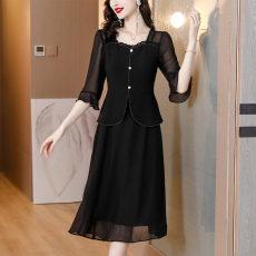 2023夏季新款大码女装妈妈黑色假两件优雅小方领显瘦遮肉连衣裙