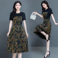 批发高端轻奢女装中年妈妈气质连衣裙女2026夏季新款收腰显瘦短袖裙子