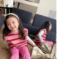 批发女童秋季条纹针织开衫2024<b class='q'>春</b>秋新款儿童洋气时髦毛衣女宝宝上衣潮