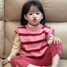 批发女童秋季条纹针织开衫2024<b class='q'>春</b>秋新款儿童洋气时髦毛衣女宝宝上衣潮