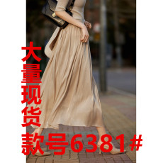 批发宝珠阁 夏季摇曳浪漫/立体剪裁 <b class='q'>显瘦</b>纯色光泽肌理褶皱半身裙