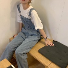 批发2025秋季新款小个子设计感直筒<b class='q'>背带裤</b>子阔腿显瘦牛仔裤MM<b class='q'>大码</b>女装