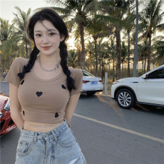 批发<b class='q'>外贸</b>原版夏季新款螺纹爱心刺绣短袖T恤女辣妹高腰修身夏短款上衣
