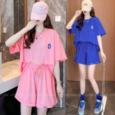 批发克莱因蓝宽松休闲短袖<b class='q'>t</b><b class='q'>恤</b>短<b class='q'>裤</b>两件套女夏运动慵懒风上衣<b class='q'>裤</b>子套<b class='q'>装</b>