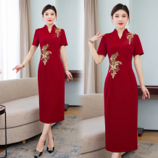 批发高贵妈妈装儿子结婚母亲婚礼宴会装2023<b class='q'>夏季</b>新款中长款连衣裙礼服